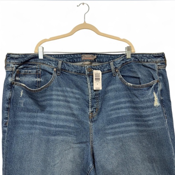 Torrid High-Rise Straight Classic Denim Jeans Artisan Hem Distressed Plus Size - Picture 4 of 9